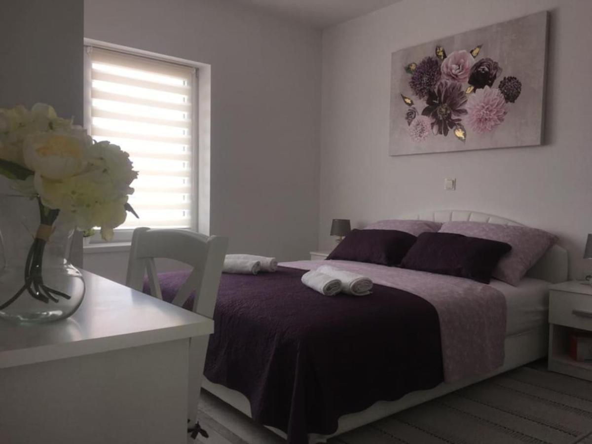 Dinjiška Apartman Lidija מראה חיצוני תמונה