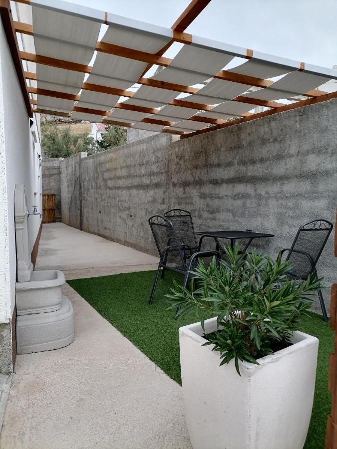 Dinjiška Apartman Lidija מראה חיצוני תמונה